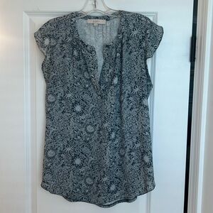 Loft flutter sleeve top, size large